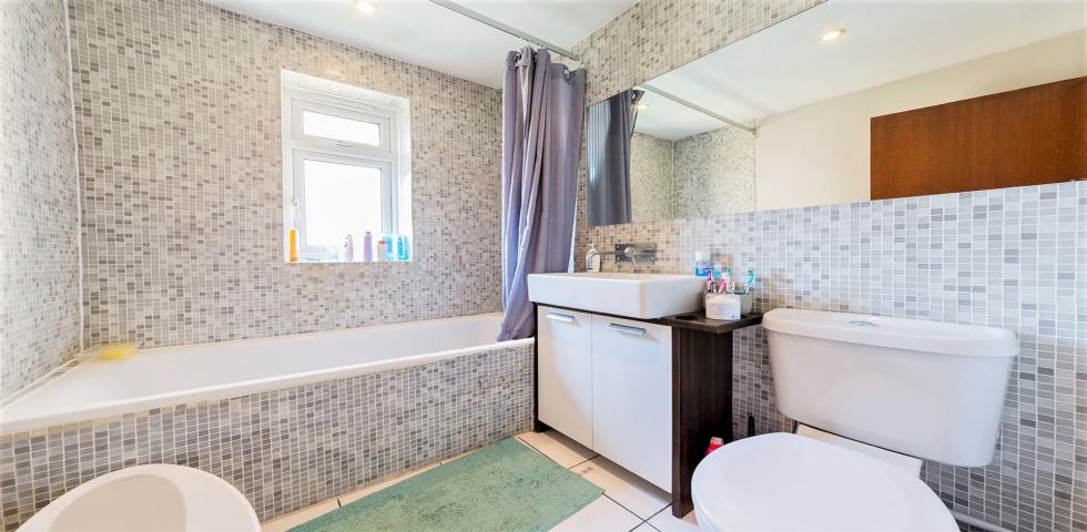 			NEW INSTRUCTION, 1 Bedroom, 1 bath, 1 reception Flat			 Goldhurst Terrace, WEST HAMPSTEAD